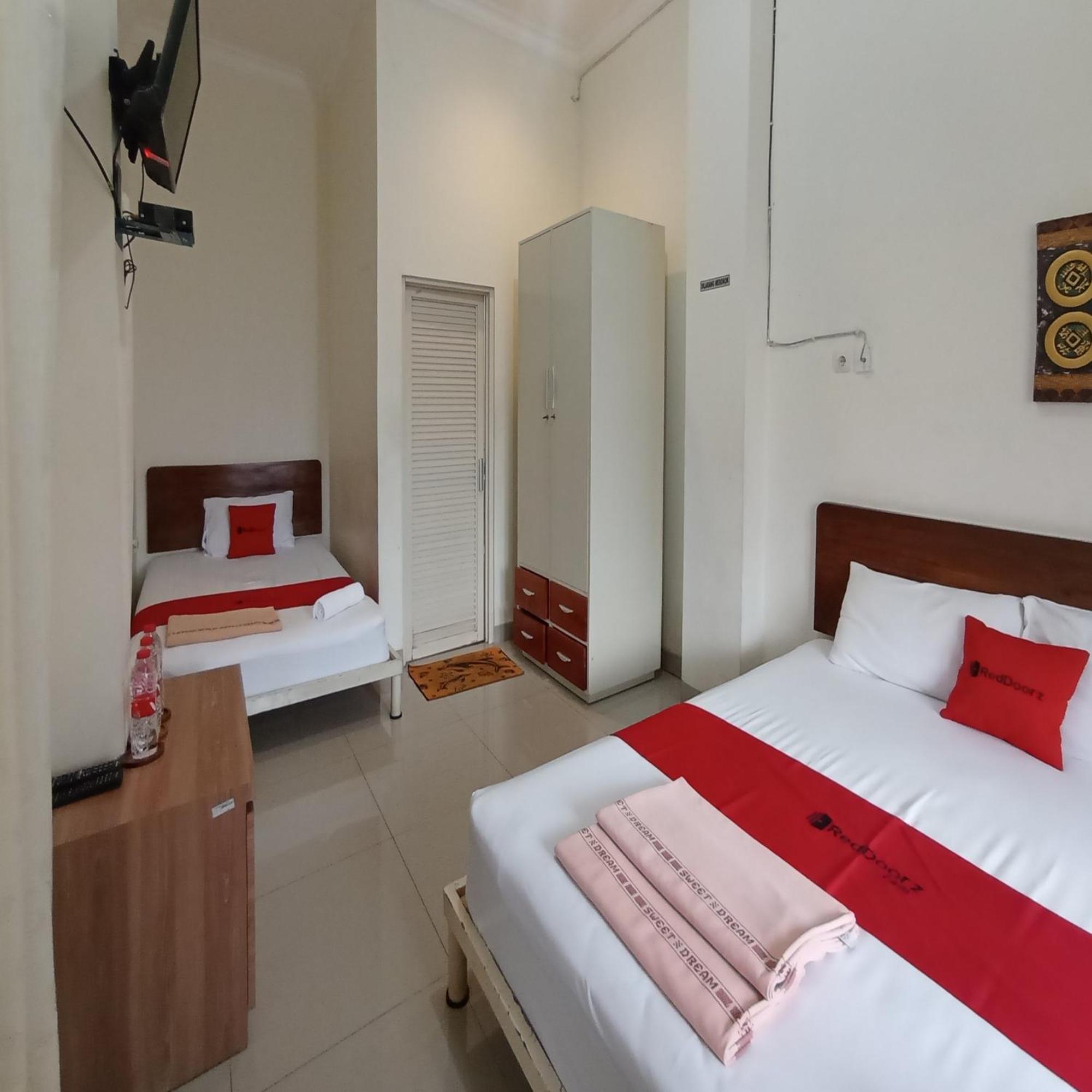 OYO 3314 Syariah House Hotel Purwokerto Bagian luar foto