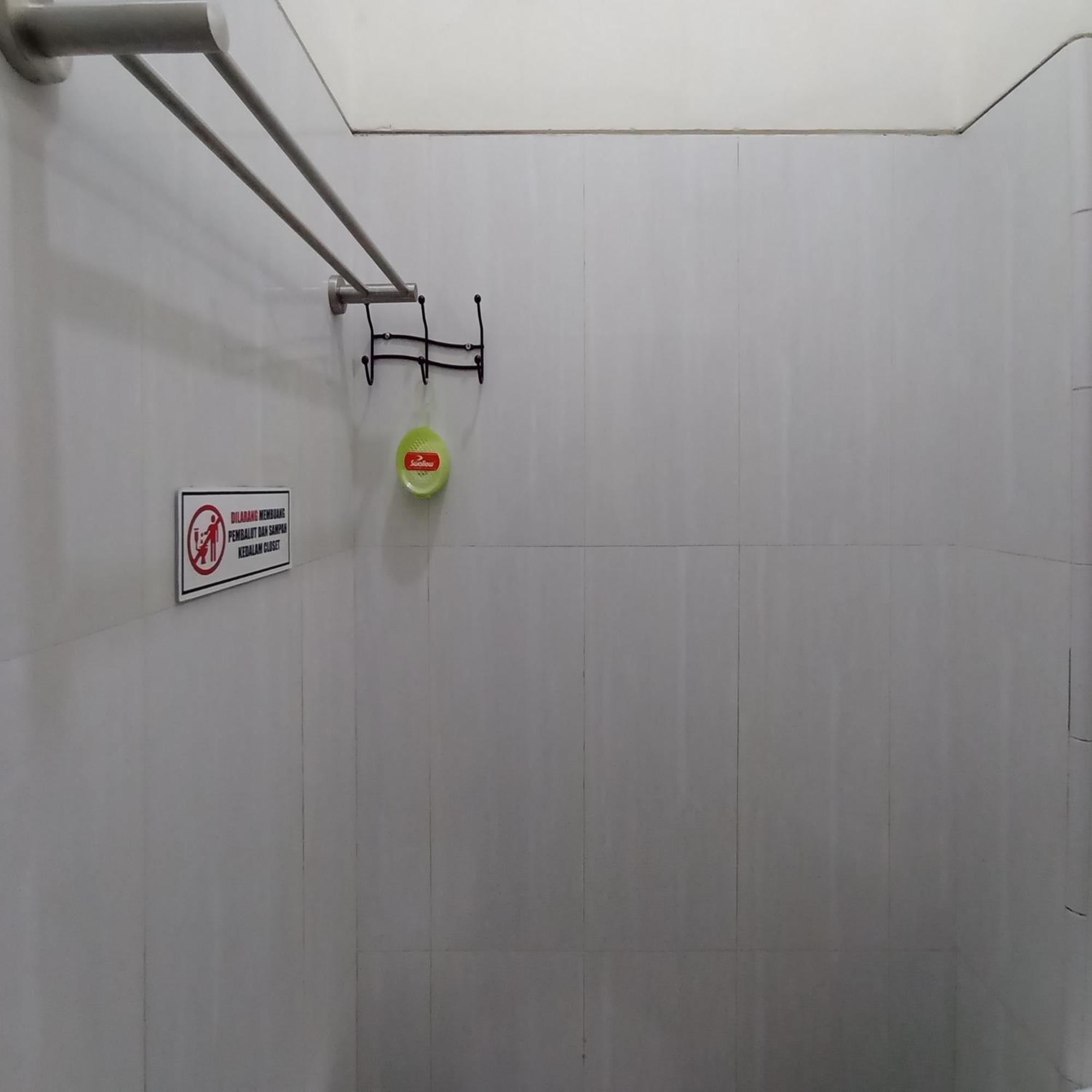 OYO 3314 Syariah House Hotel Purwokerto Bagian luar foto
