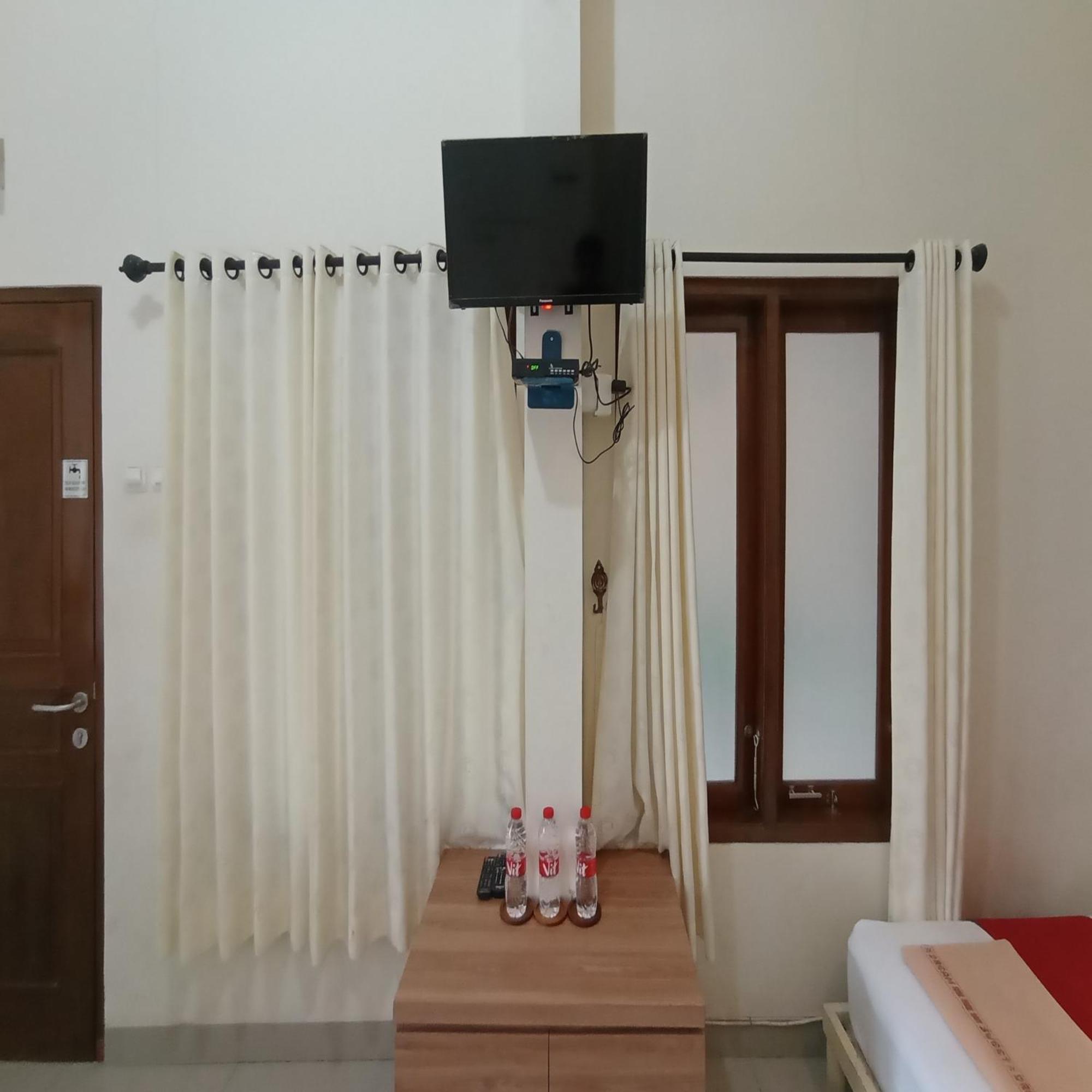 OYO 3314 Syariah House Hotel Purwokerto Bagian luar foto