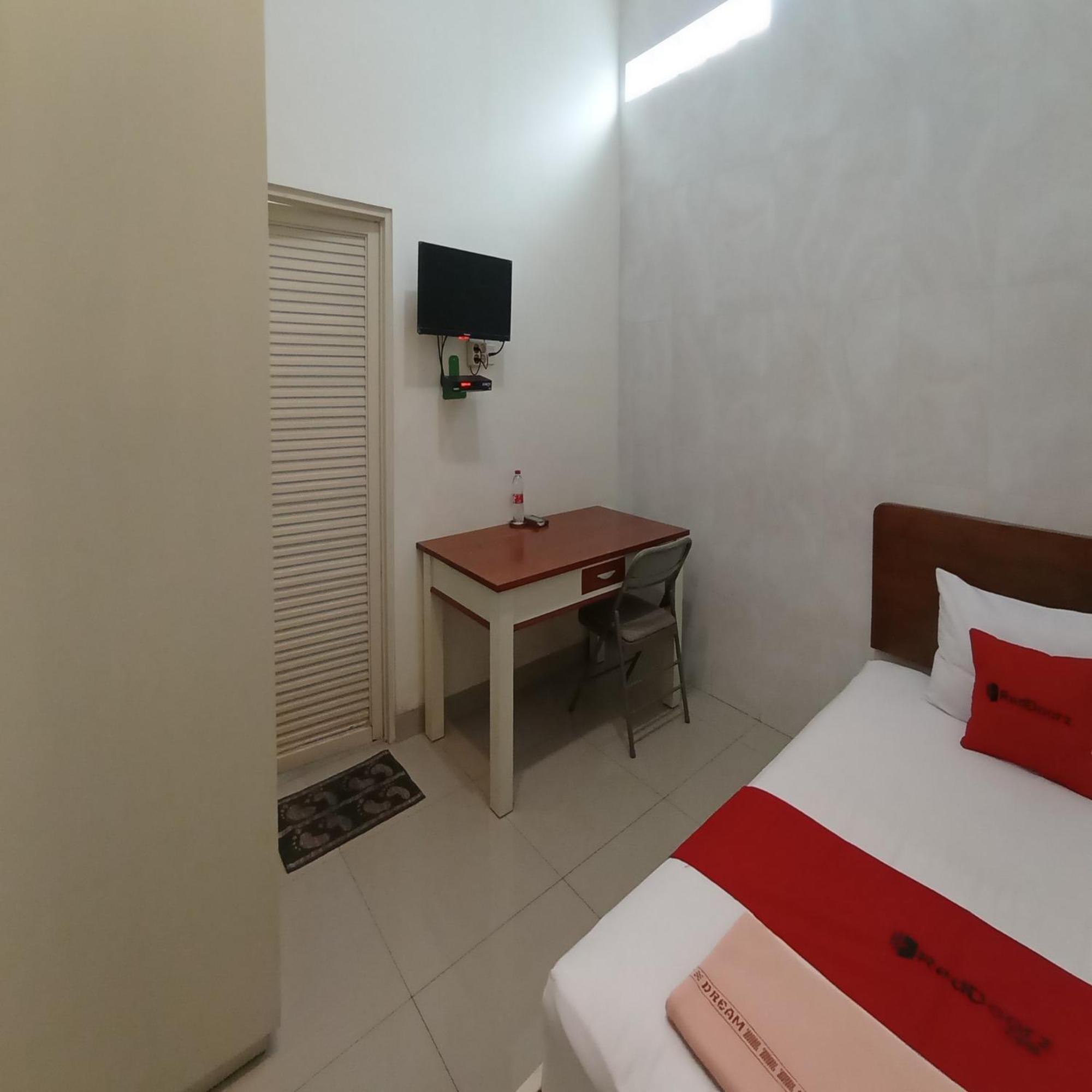 OYO 3314 Syariah House Hotel Purwokerto Bagian luar foto