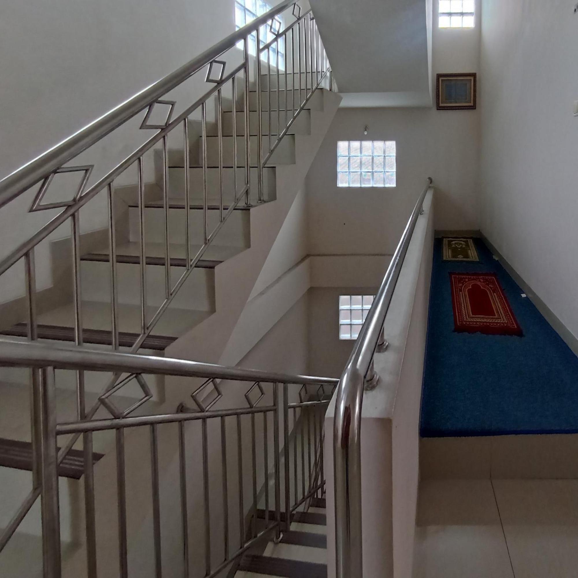 OYO 3314 Syariah House Hotel Purwokerto Bagian luar foto