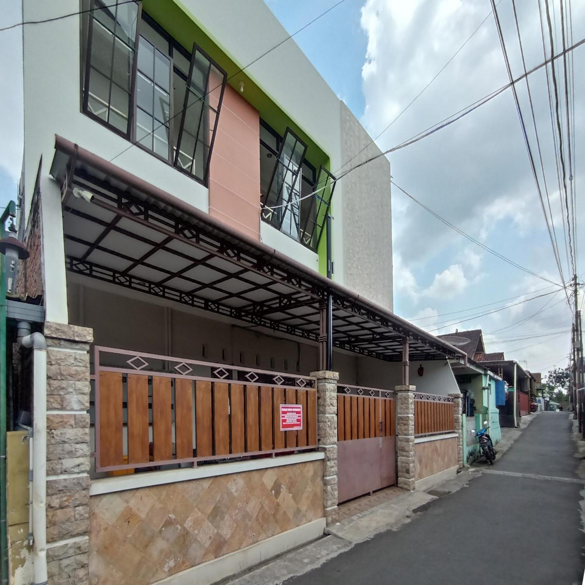 OYO 3314 Syariah House Hotel Purwokerto Bagian luar foto